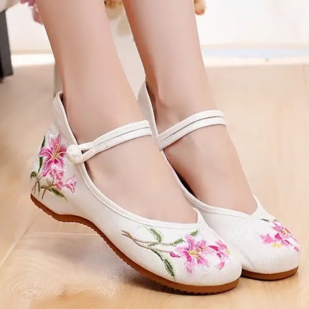 Girls Embroidered Tiger Lilly Floral Oriental Shoes (Sz:36)